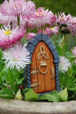 Celtic Fairy Door Painted Tan Colour With Celtic Trinity Knot - Size 4" high by Peakdale Sculptures