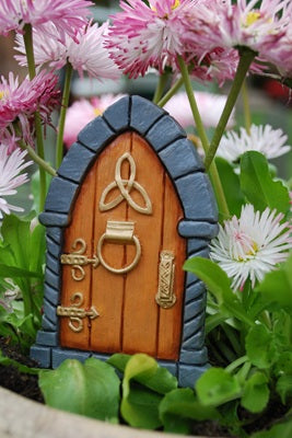 Celtic Fairy Door Painted Tan Colour With Celtic Trinity Knot - Size 4" high by Peakdale Sculptures