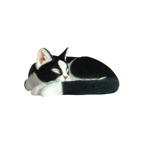 Cat sculpture sleeping Black and white