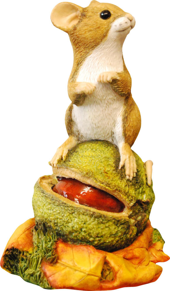 Mouse on Conker – Peakdale Sculptures